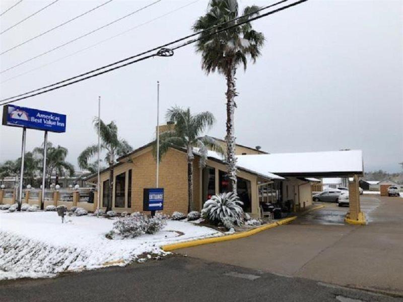Americas Best Value Inn West Columbia Bagian luar foto